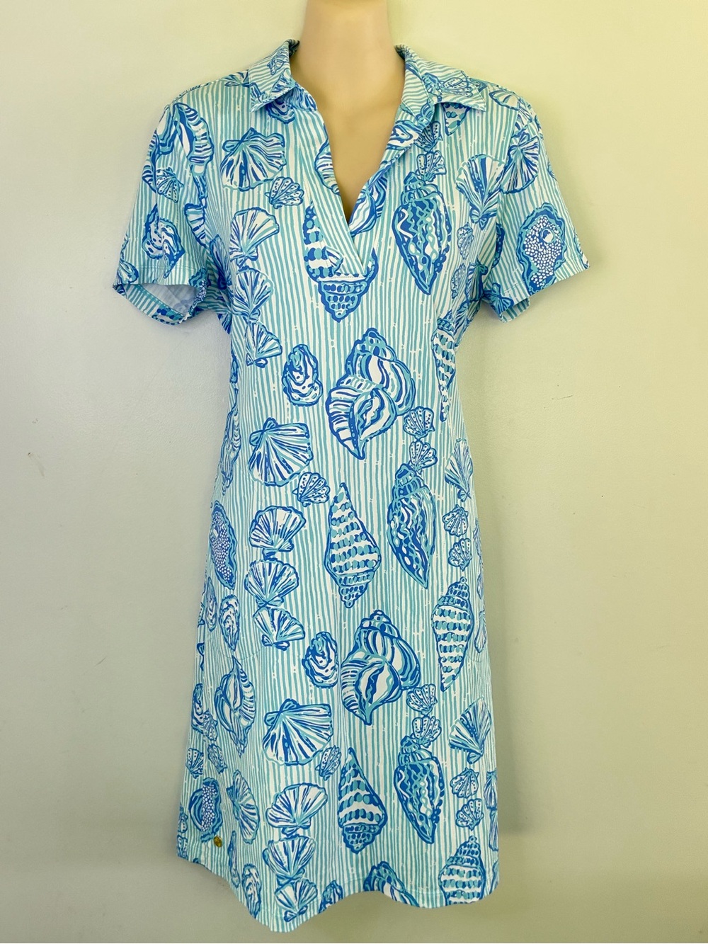 Lilly Pulitzer UPF 50+ ChillyLilly Mandi Dress Cool as Shell Medium